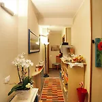 Residenza Il Fiore ベッド・アンド・ブレックファスト ベルガモ
