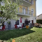 Residenza Il Fiore ベッド・アンド・ブレックファスト ベルガモ